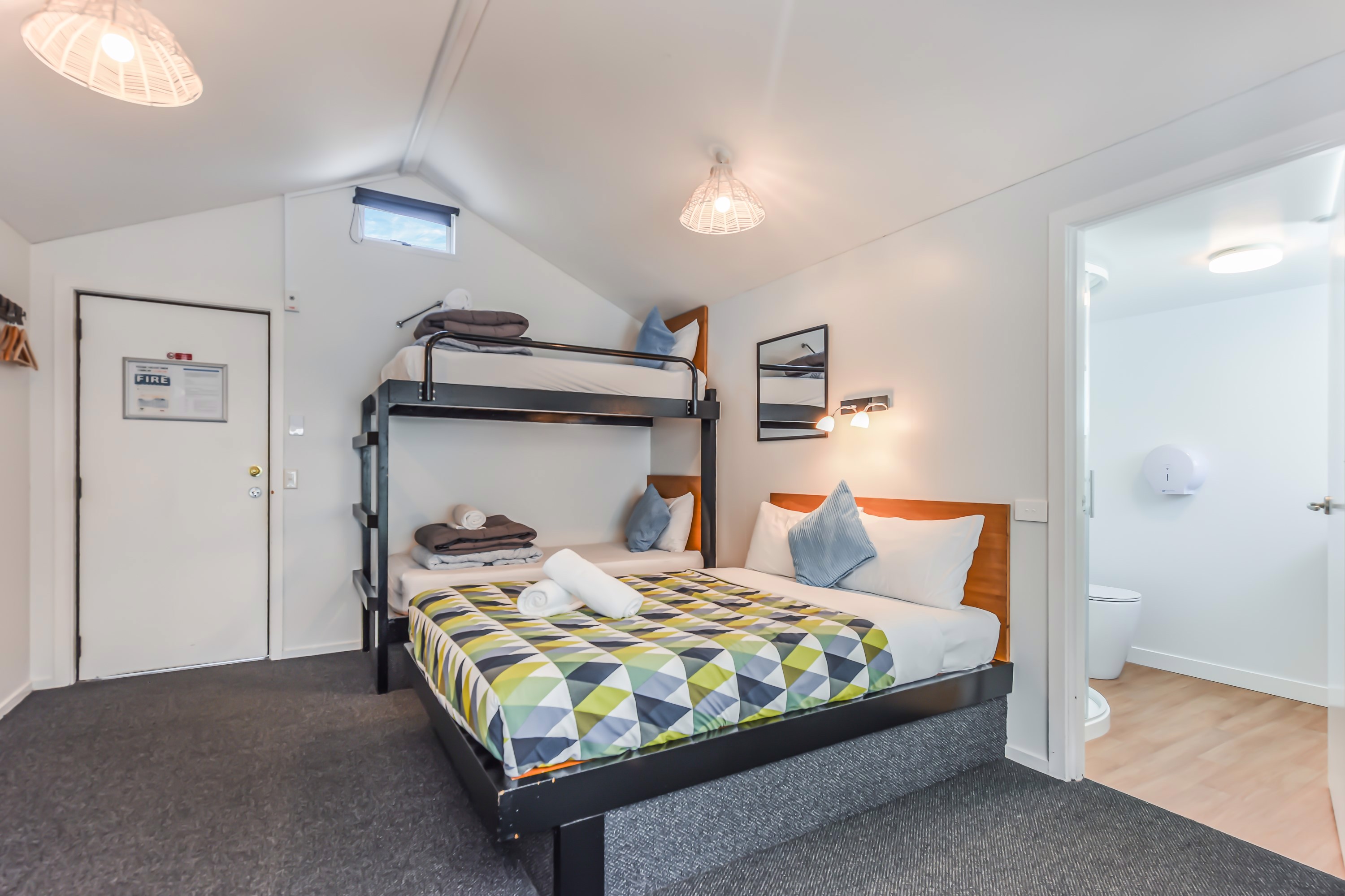 ensuite-cabins-new-refurb-2