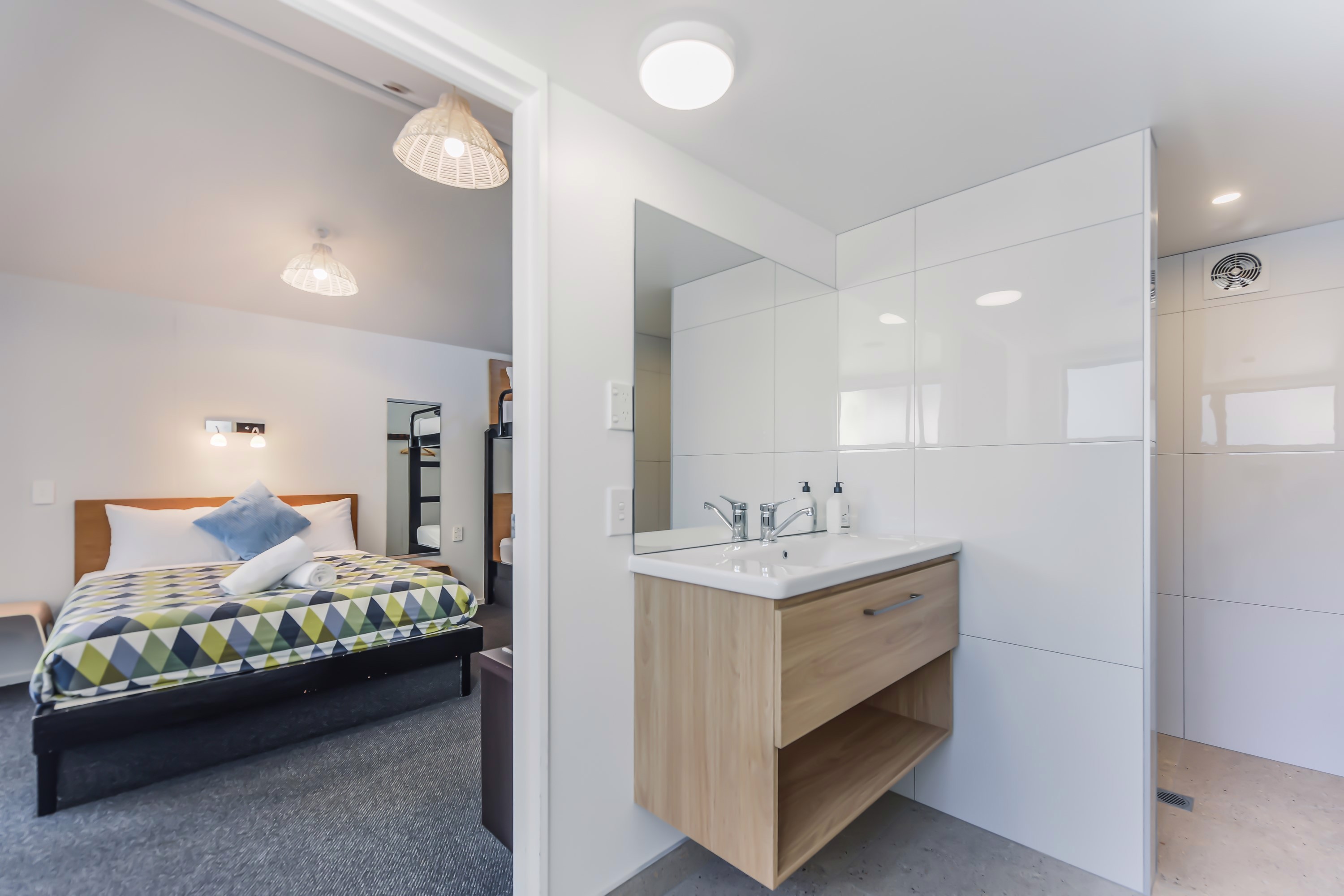 ensuite-cabins-new-refurb-8