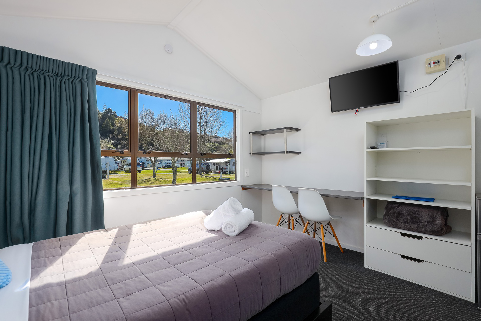 kaiteriteri-four-person-cabin